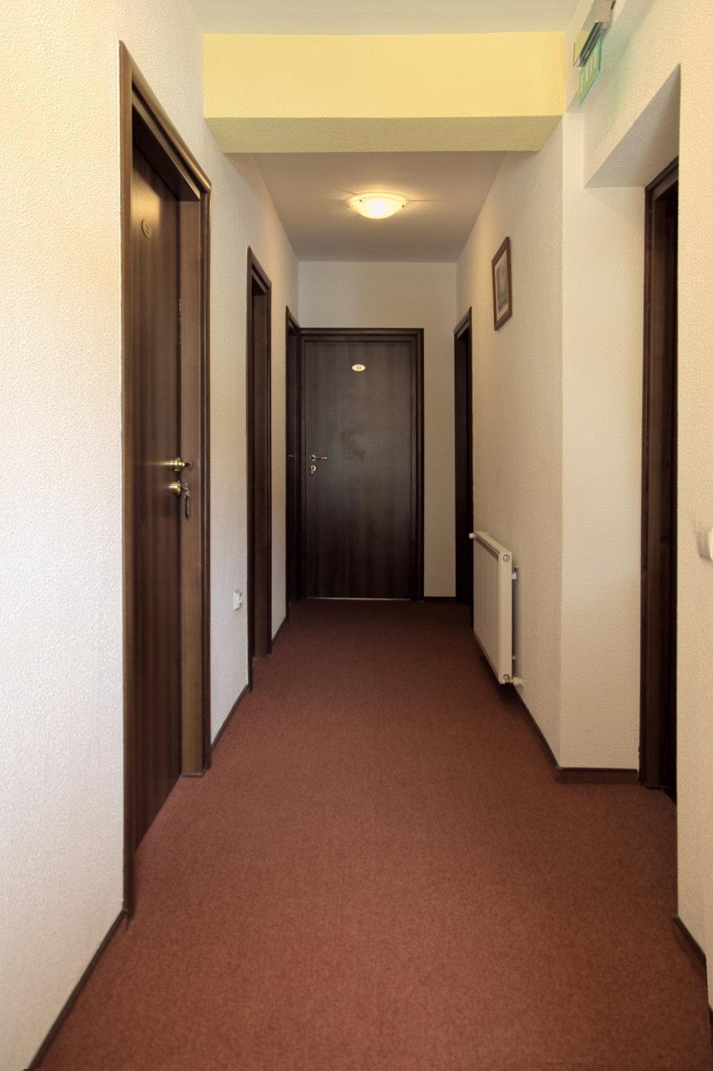 Hotel FLORA ALPINA Azuga Kültér fotó